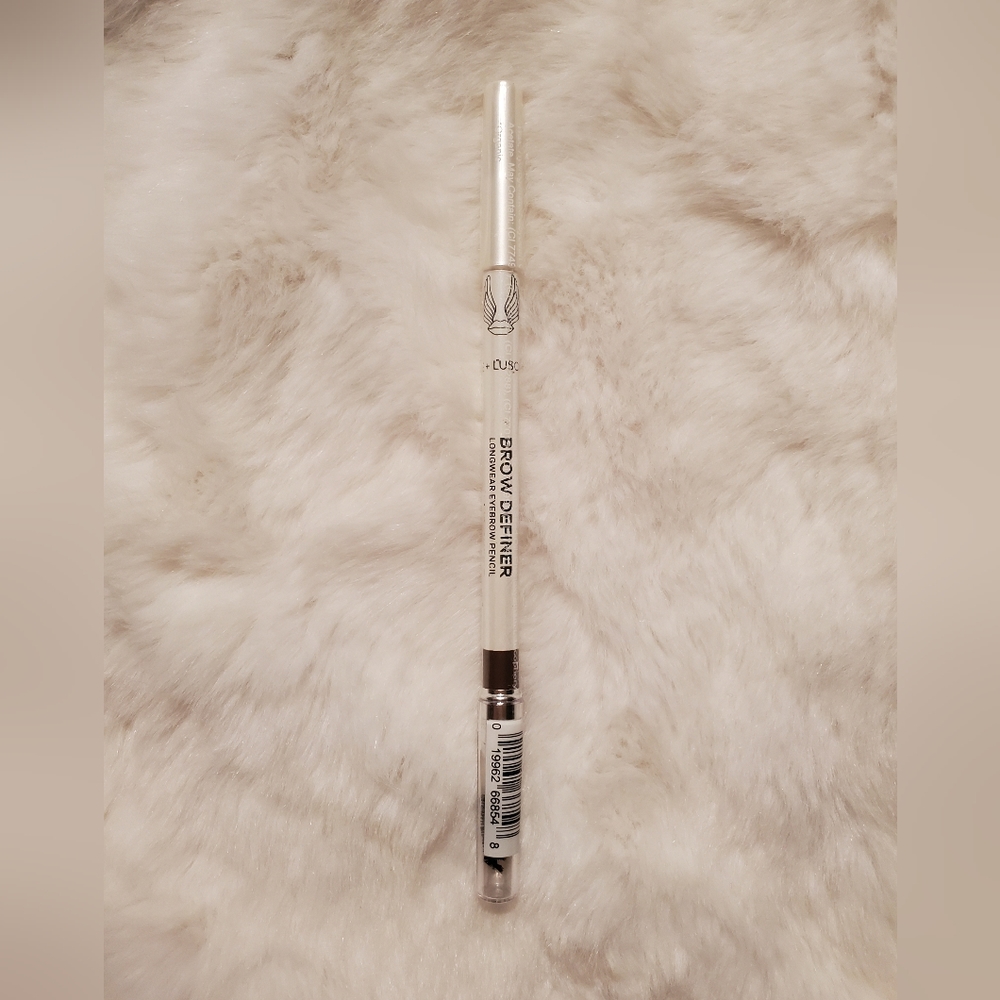 True + Luscious Brow Definer